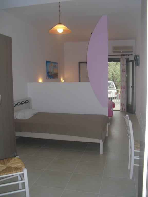 Guesthouse Irene Afissos Exterior foto